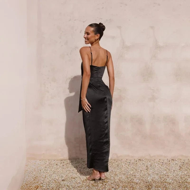 robe invitée mariage chic noire longue trapèze manches courtes élégante parfaite pour cérémonie estivale