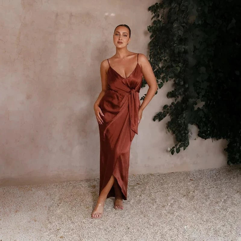 robe longue terracotta chic pour invitée de mariage style bohème avec manches courtes élégantes