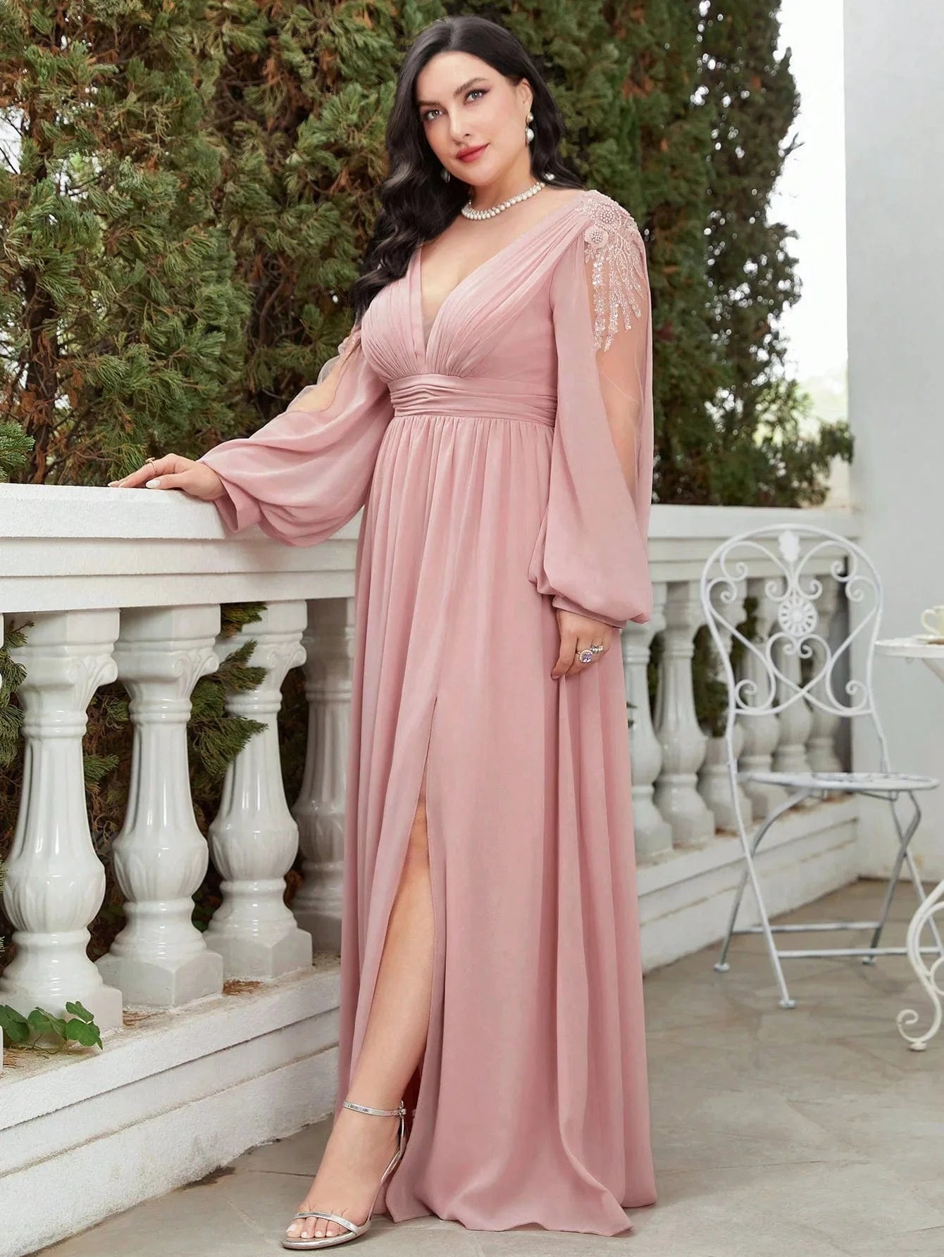 robe invitée mariage grande taille chic longue manches longues fluide élégante couleur unie