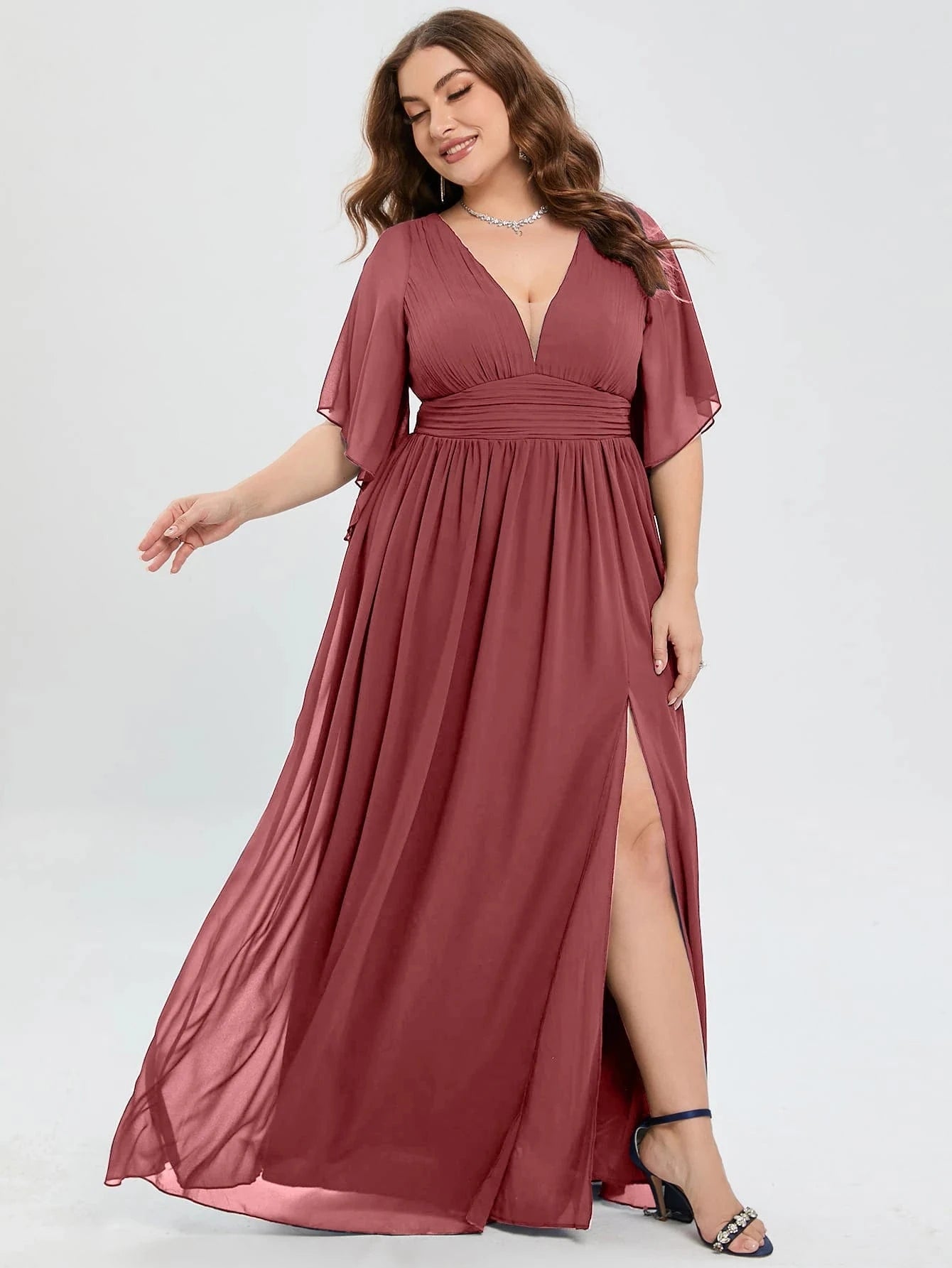 robe invitée mariage grande taille fluide mauve rosé longue manches courtes silhouette trapèze