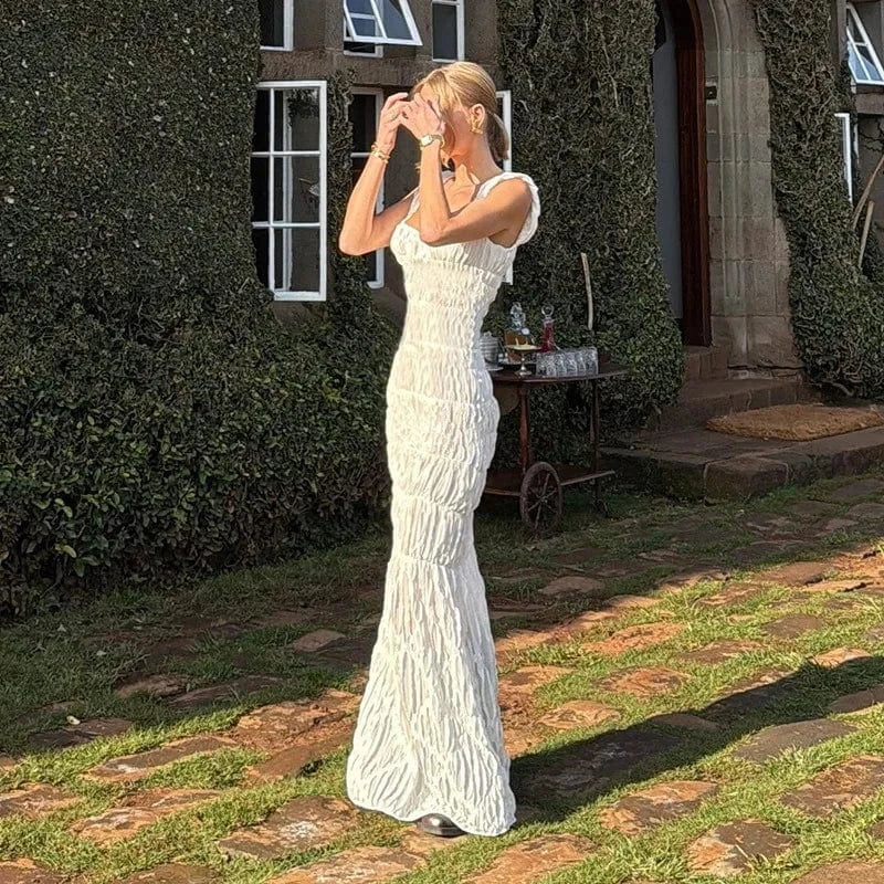 Robe longue blanche coupe sirène