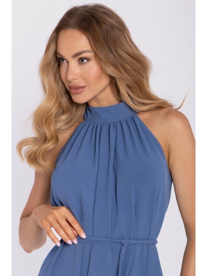 Robe longue bleue fluide sans manches