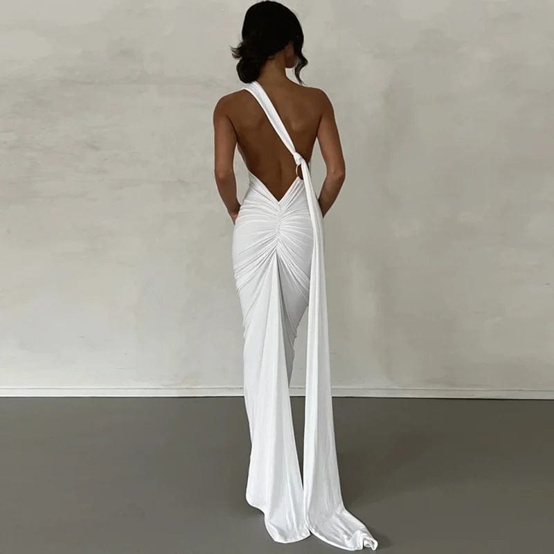 Robe longue blanche dos nu chic pour soirée et mariage, style élégant avec détail drapé, idéale pour événement formel.