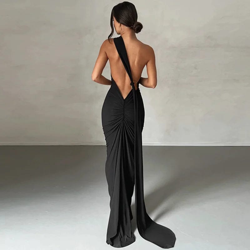 Robe longue noire dos nu chic pour soirées, style élégant avec drapé et silhouette moulante, idéale pour gala ou mariage.
