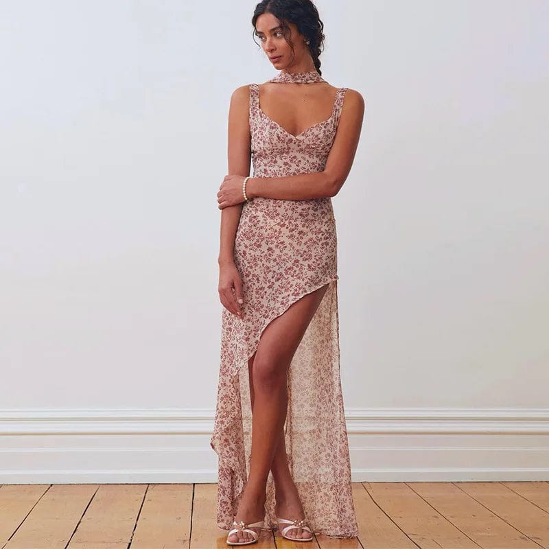 Robe longue fleurie à dos nu et fendue pour soirée bohème, couleur terracotta, idéale pour mariage ou gala.
