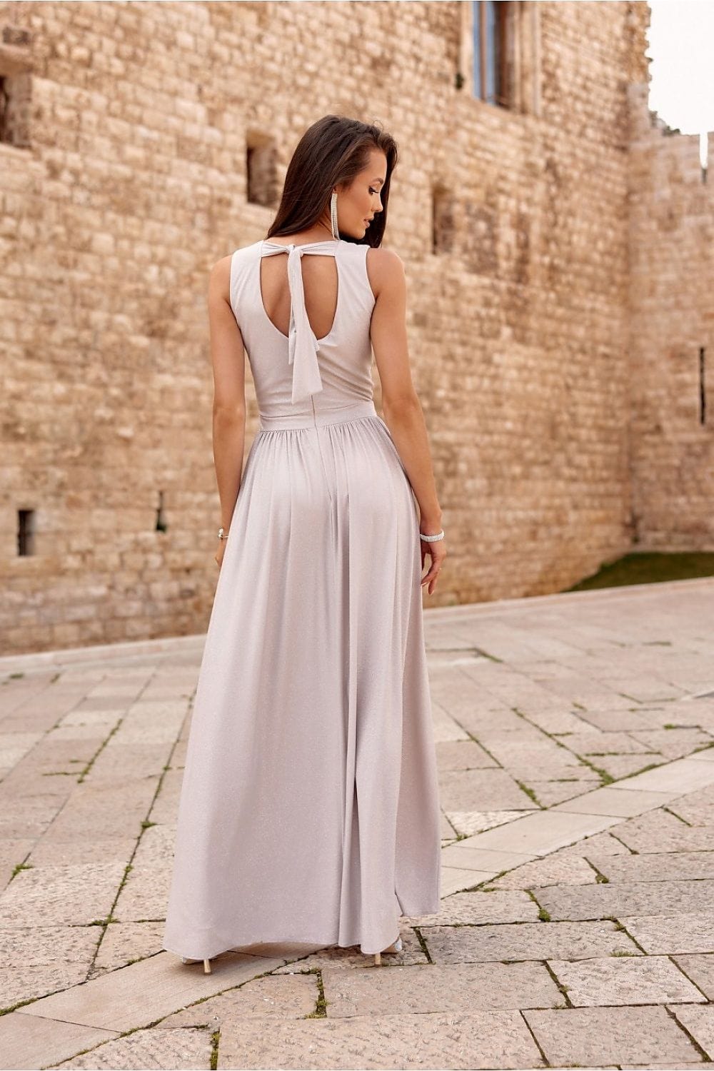 robe de soirée mariage longue fendue sans manches chic dos nu élégante pour invitée d'évènement