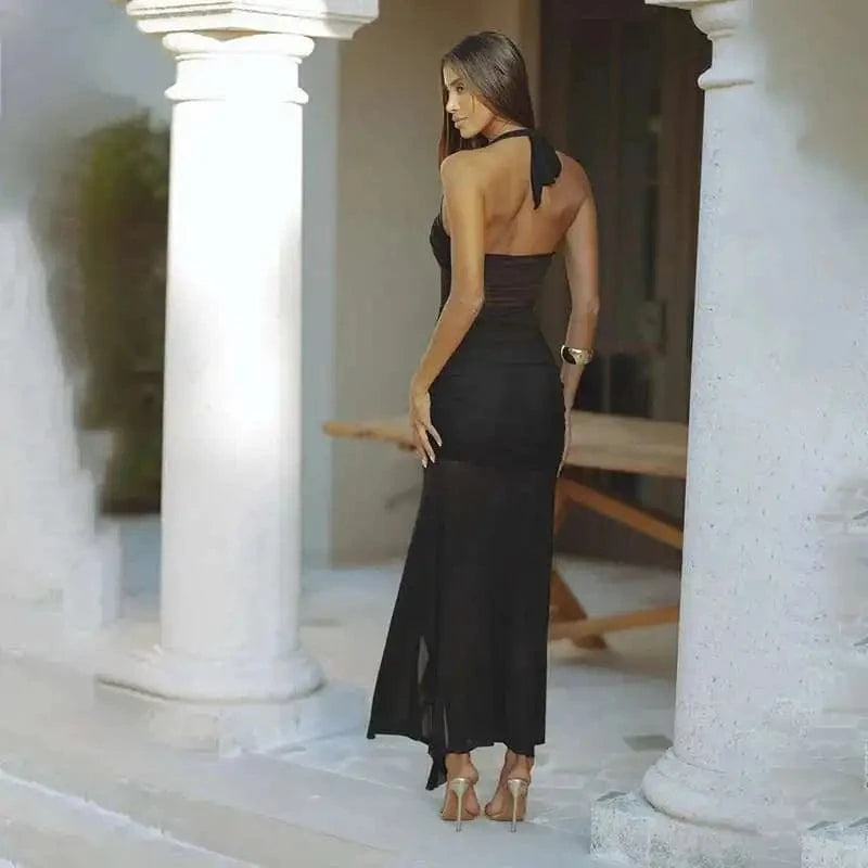 Robe longue transparente fendue sans manches