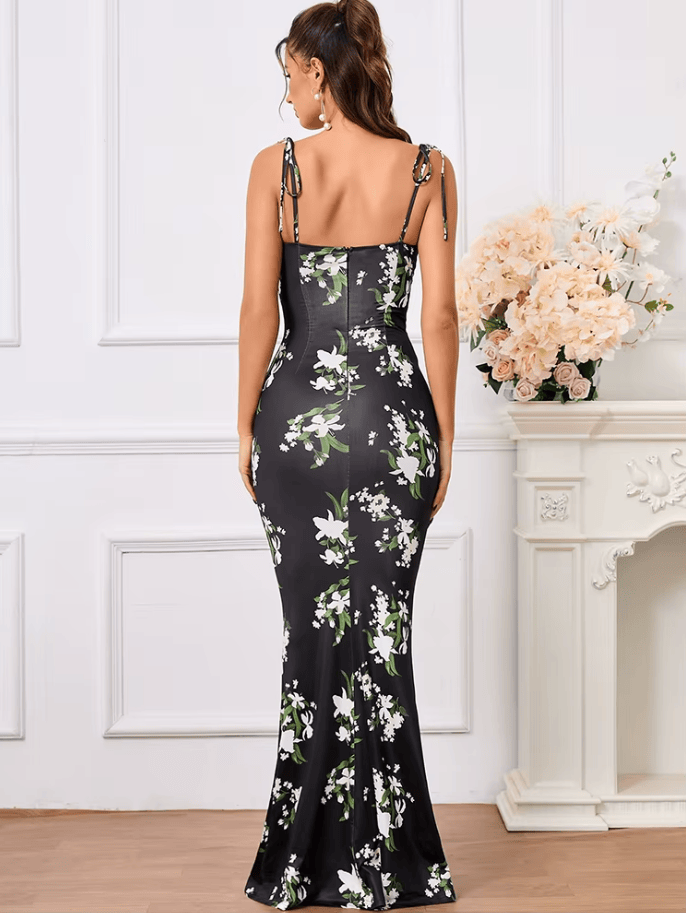 Robe noire motif fleuri moulante bretelles fines Ă nouer