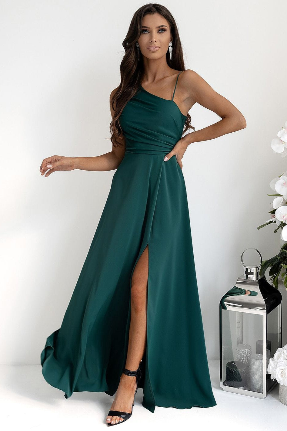 robe demoiselle d'honneur chic longue fendue pour mariage invité élégante sans manches rouge