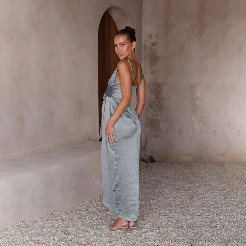 robe longue satinée pour mariage invité chic couleur champagne style fluide et élégante manches courtes