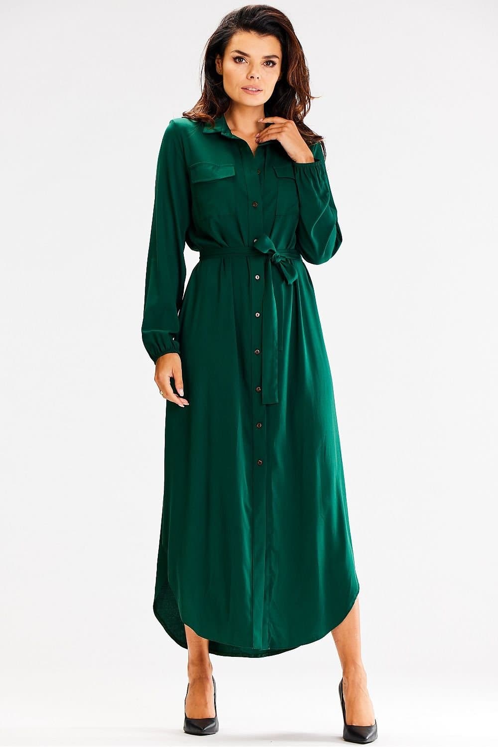 Robe longue chemise verte à manches longues et ceinture, élégante pour travail ou sorties décontractées