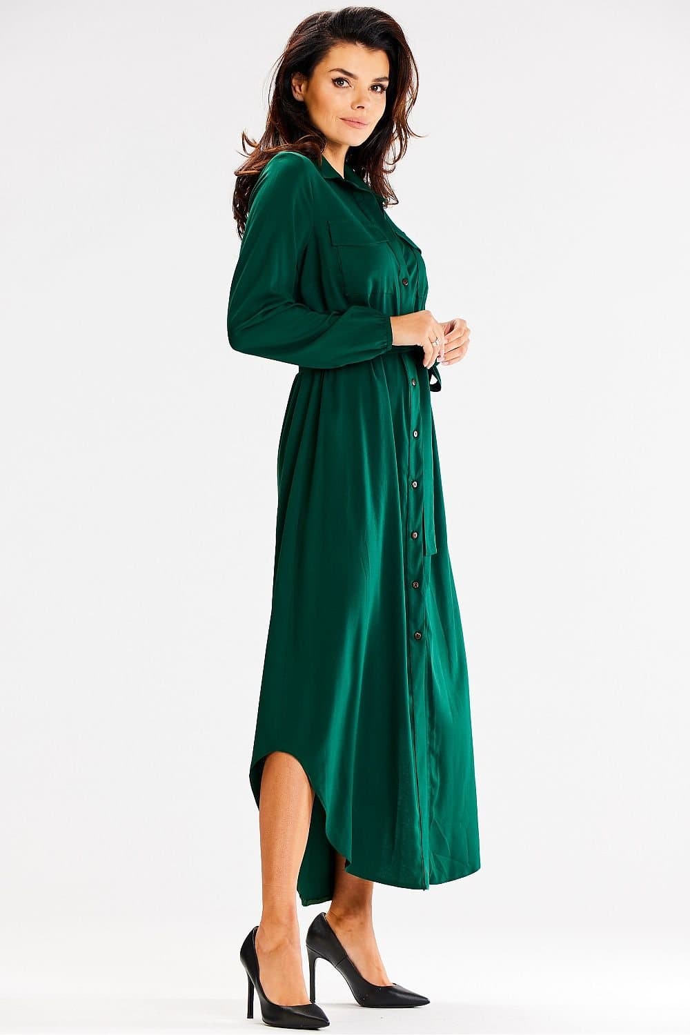 Robe longue chemise verte style casual avec manches longues et boutons - idéale pour une tenue quotidienne élégante ou pour le bureau.