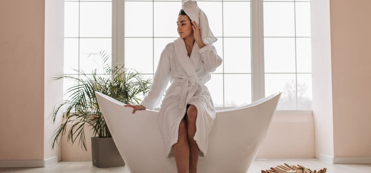 Comment choisir son peignoir femme : Le guide complet