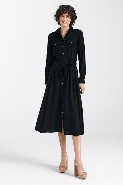 Robe chemise noire midi casual à manches longues pour femme, idéale pour un style décontracté et élégant.