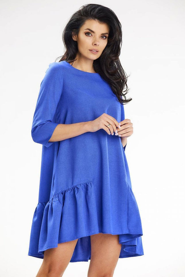 Robe casual bleue courte avec manches trois-quarts et ourlet à volants, idéale pour un look décontracté quotidien.