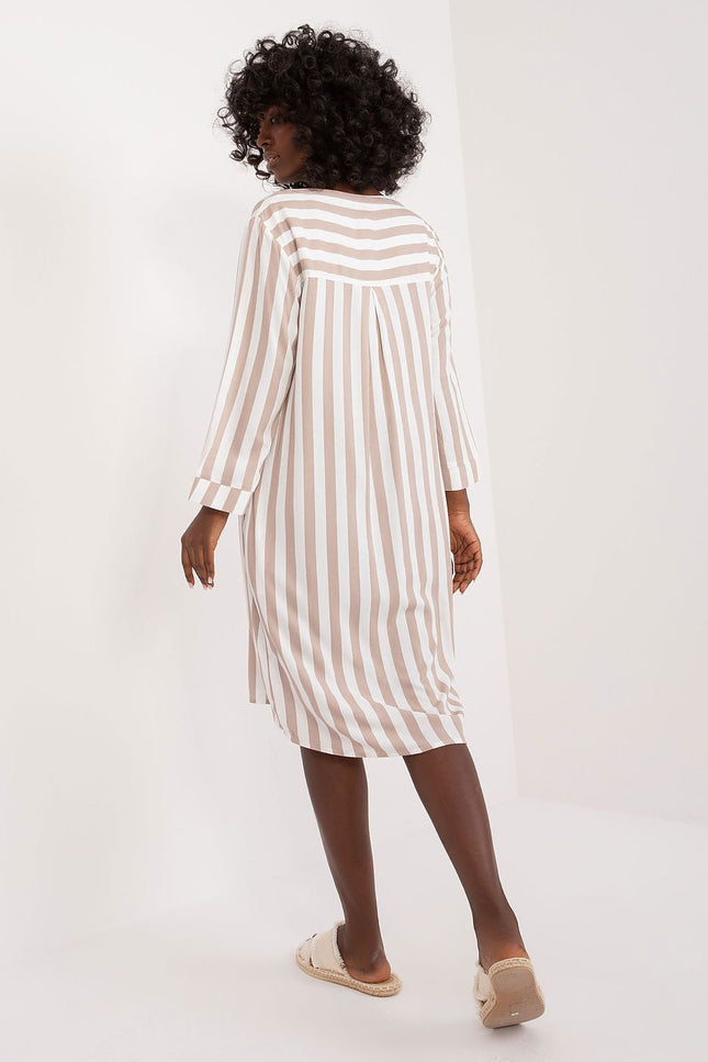 Robe casual rayée beige midi à manches longues, idéale pour la vie de tous les jours et super confortable.