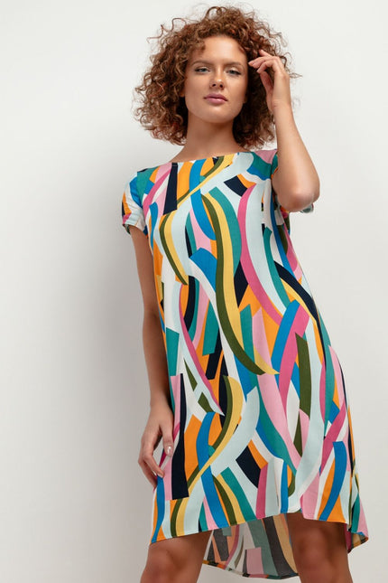 Robe midi casual colorée à manches courtes et motif abstrait pour cocktail d'été ou soirée simple.