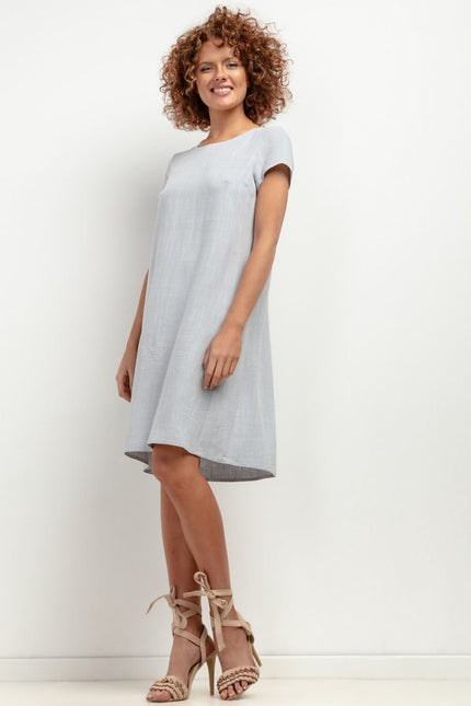 Robe grise casual midi droite sans manches pour été, idéale pour plage ou sortie décontractée.