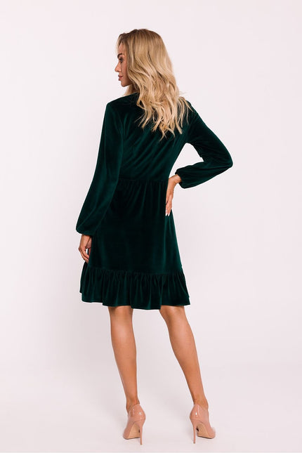 Robe verte soirée chic manche longue velours midi pour cocktail ou nouvel an.