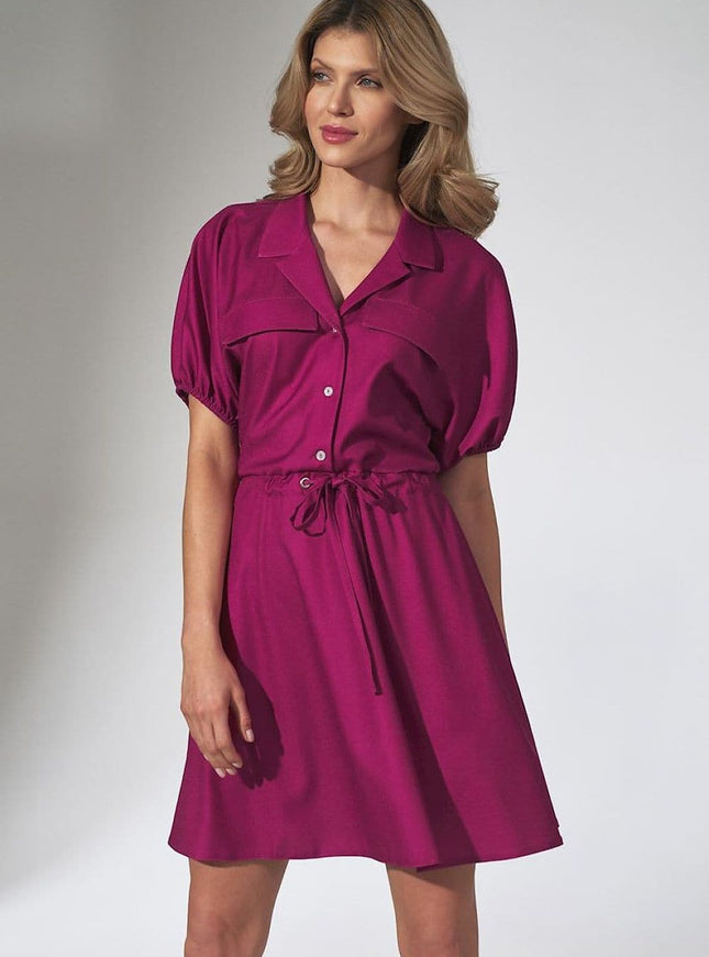 Robe chemise violette mi-longue casual à manches courtes avec ceinture, idéale pour un look quotidien élégant et confortable.