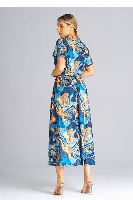 Robe bleue midi casual avec manches courtes et motif abstrait, idéale pour une tenue quotidienne élégante ou une sortie décontractée.