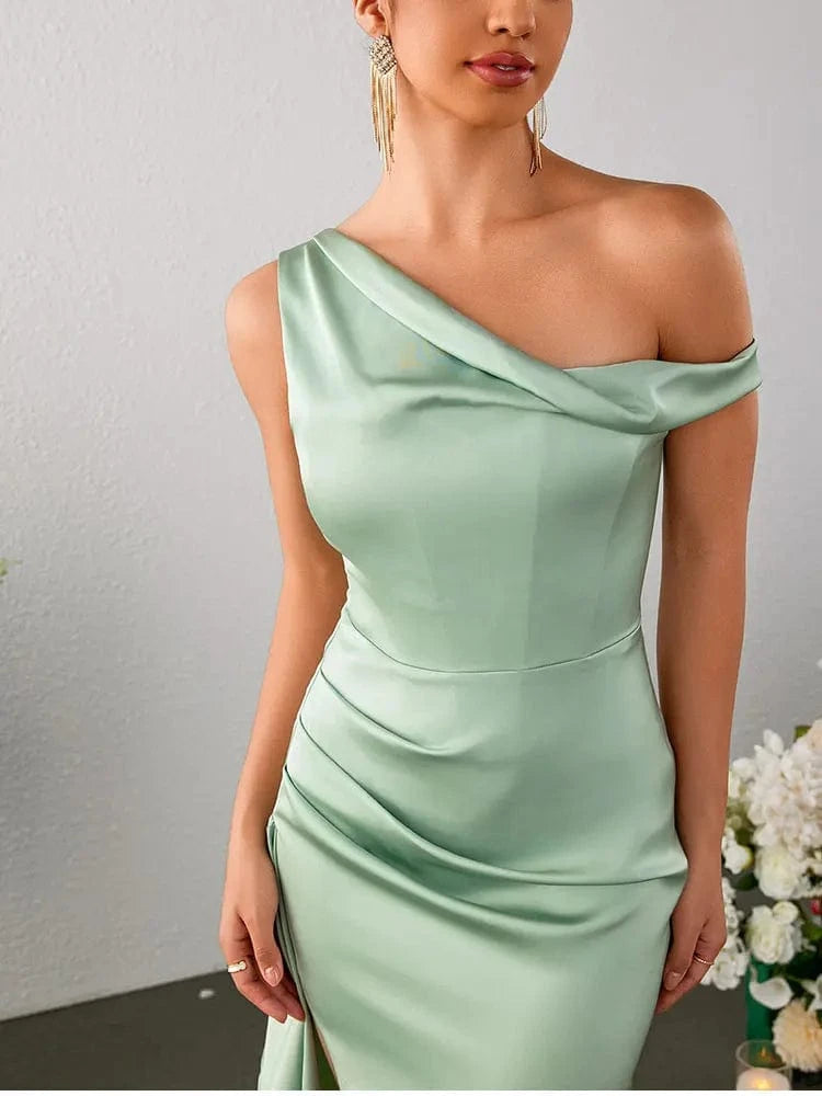 robe invitée mariage vert sauge longue élégante fluide style bohème silhouette trapèze manches courtes