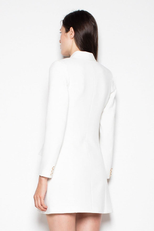 Robe blazer blanche midi chic pour cocktail et soirées habillées, élégante et tendance avec manches longues.