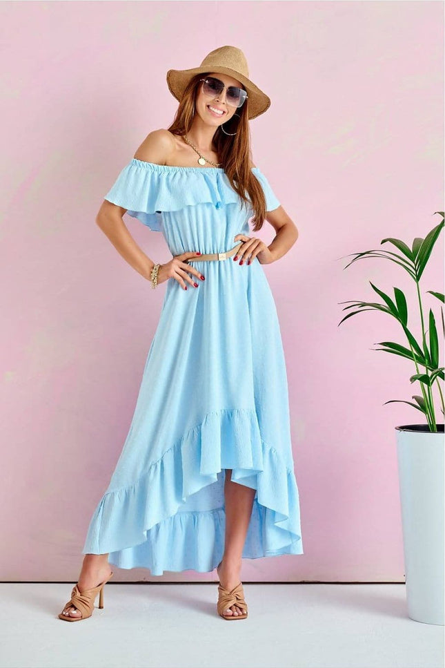 Robe bleue asymétrique champêtre sans manches pour mariage invité chic, style bohème et longueur midi.