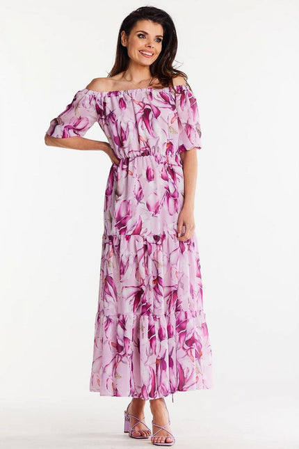 Robe bohème fleurie rose longue à épaules dénudées idéale pour mariage invité chic ou soirées d'été.