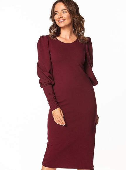 robe bordeaux midi chic à manches longues pour cocktail ou soirée, élégante et tendance, idéale pour événements spéciaux