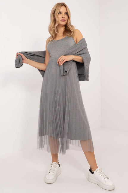 Robe casual midi bas en tulle plissé avec pull