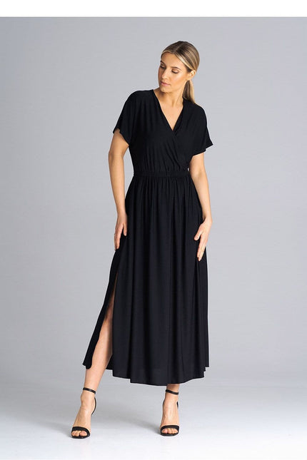 Robe soirée noire midi droite chic, manches courtes pour cocktail et événements, élégante et tendance.