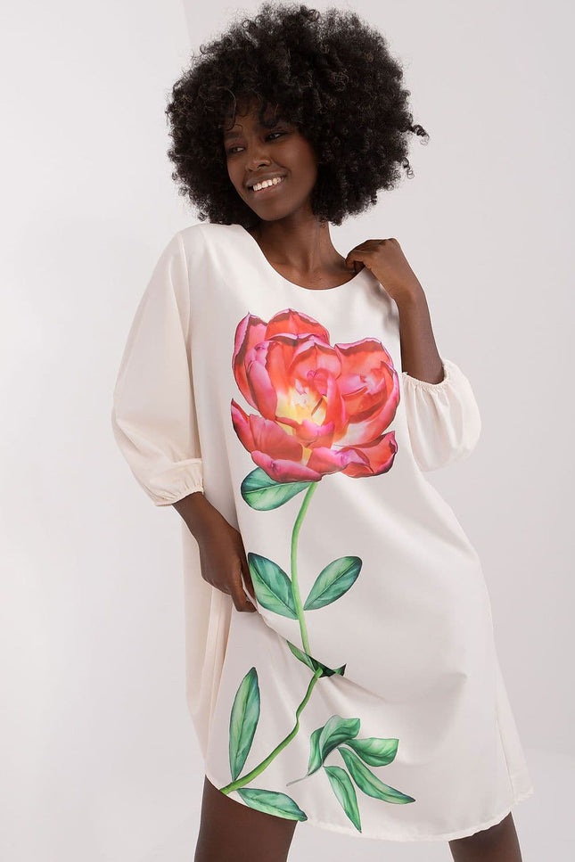 Robe fleurie blanche à manches longues de style MIDI, idéale pour une soirée chic ou un cocktail.