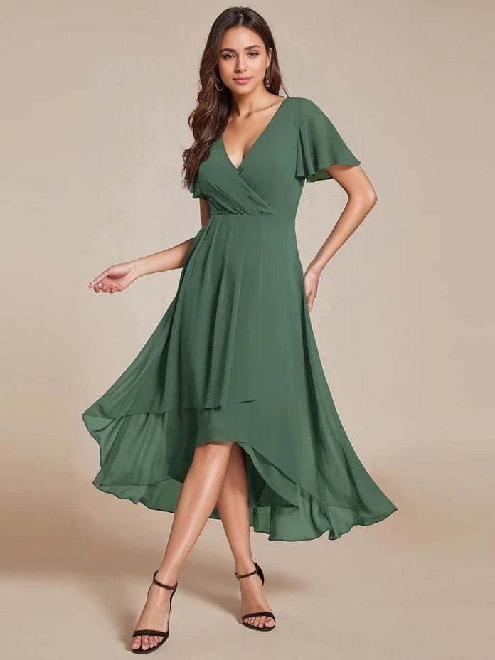 Robe de cocktail asymétrique verte
