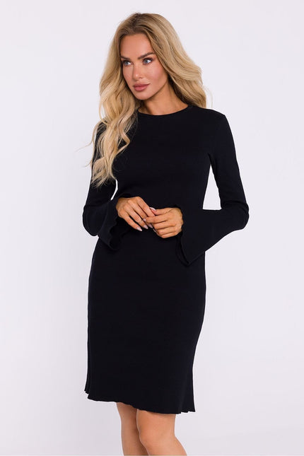 Robe noire chic soirée manche longue, style moulante et élégante, idéale pour cocktail ou événement formel.