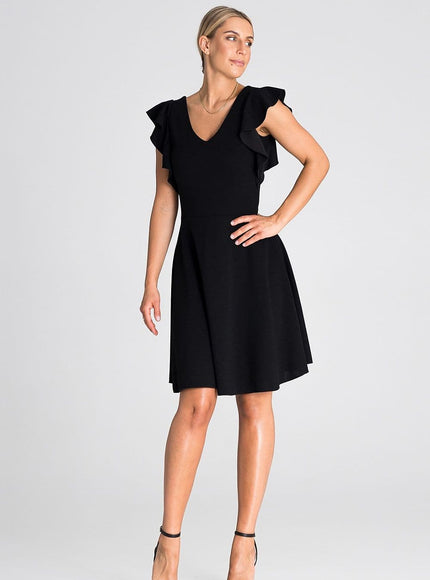 Robe noire soirée chic midi évasée avec manches courtes, idéale pour cocktail ou gala, silhouette élégante et féminine.