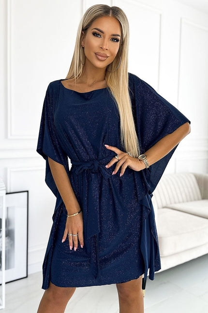 Robe bleue paillette soirée chic courte manches courtes pour cocktail ou gala.