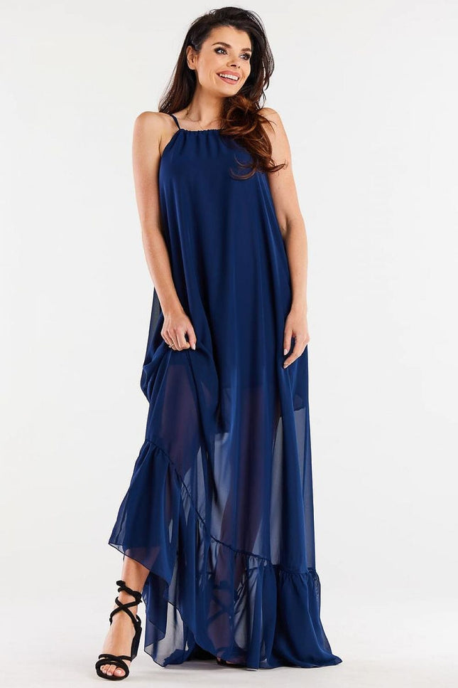 Robe soirée bleue longue fluide sans manches, idéale pour cocktail ou gala, élegant et tendance pour évènements.