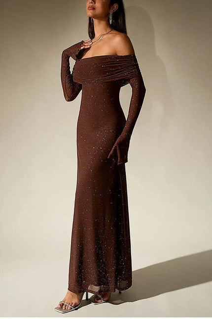 Robe de soirée chic longue moulante marron épaules dénudées, élégante et raffinée pour gala.