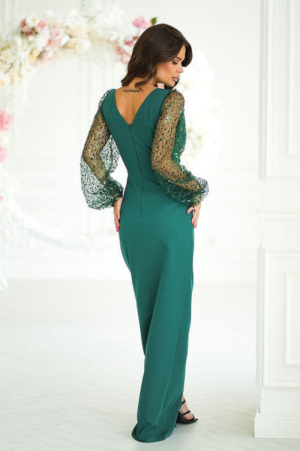 Robe soirée chic verte longue à manches longues et sequins pour gala ou mariage.