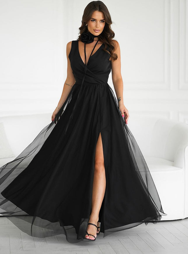 Robe soirée chic noire longue sans manches pour gala ou nouvel an, silhouette moulante en tulle.