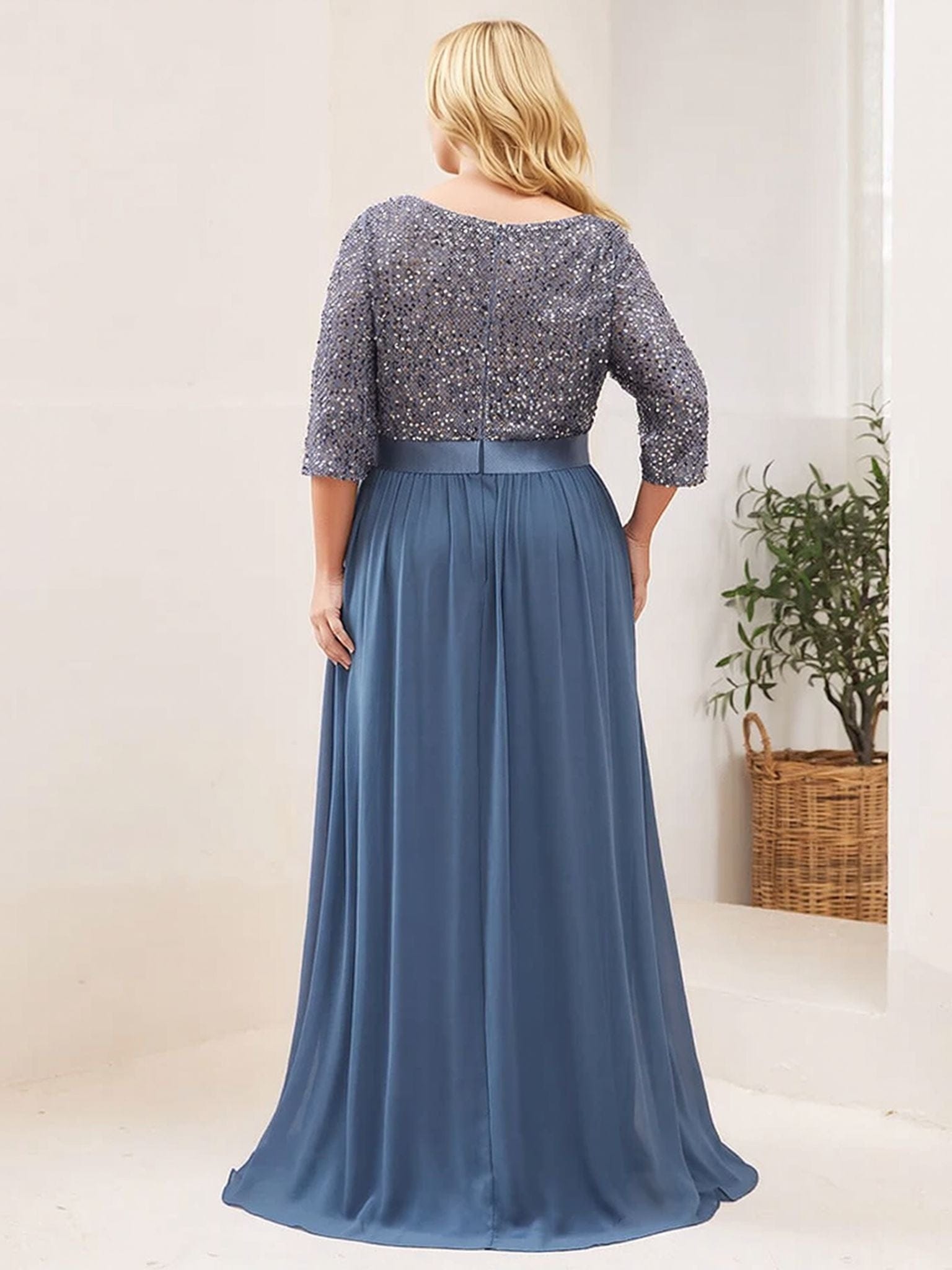 Robe de soirée longue bleu avec tulle et paillettes