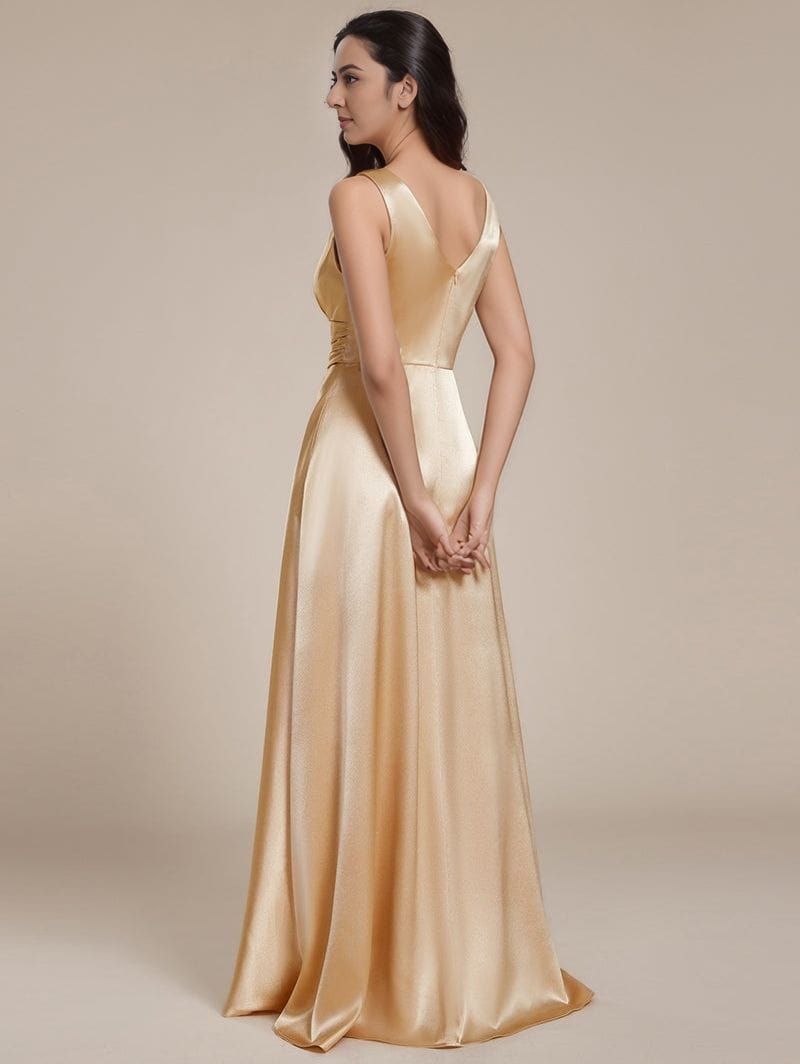 Robe de soirée longue satinée couleur champagne