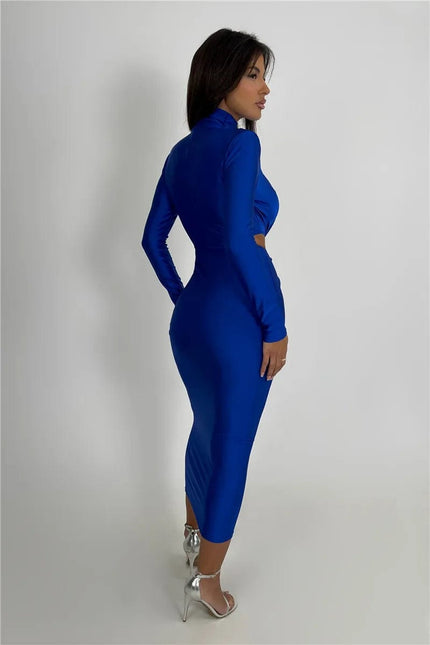 Robe soirée manche longue col roulé bleue, style moulante chic et élégante, idéale pour cocktail ou évènement spécial.