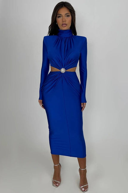 Robe soirée manche longue col roulé bleue midi moulante avec détail bijou pour cocktail ou nouvel an.