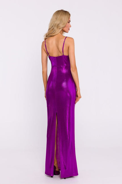 Robe longue violette soirée chic, sans manches avec fente arrière pour événement gala ou mariage.