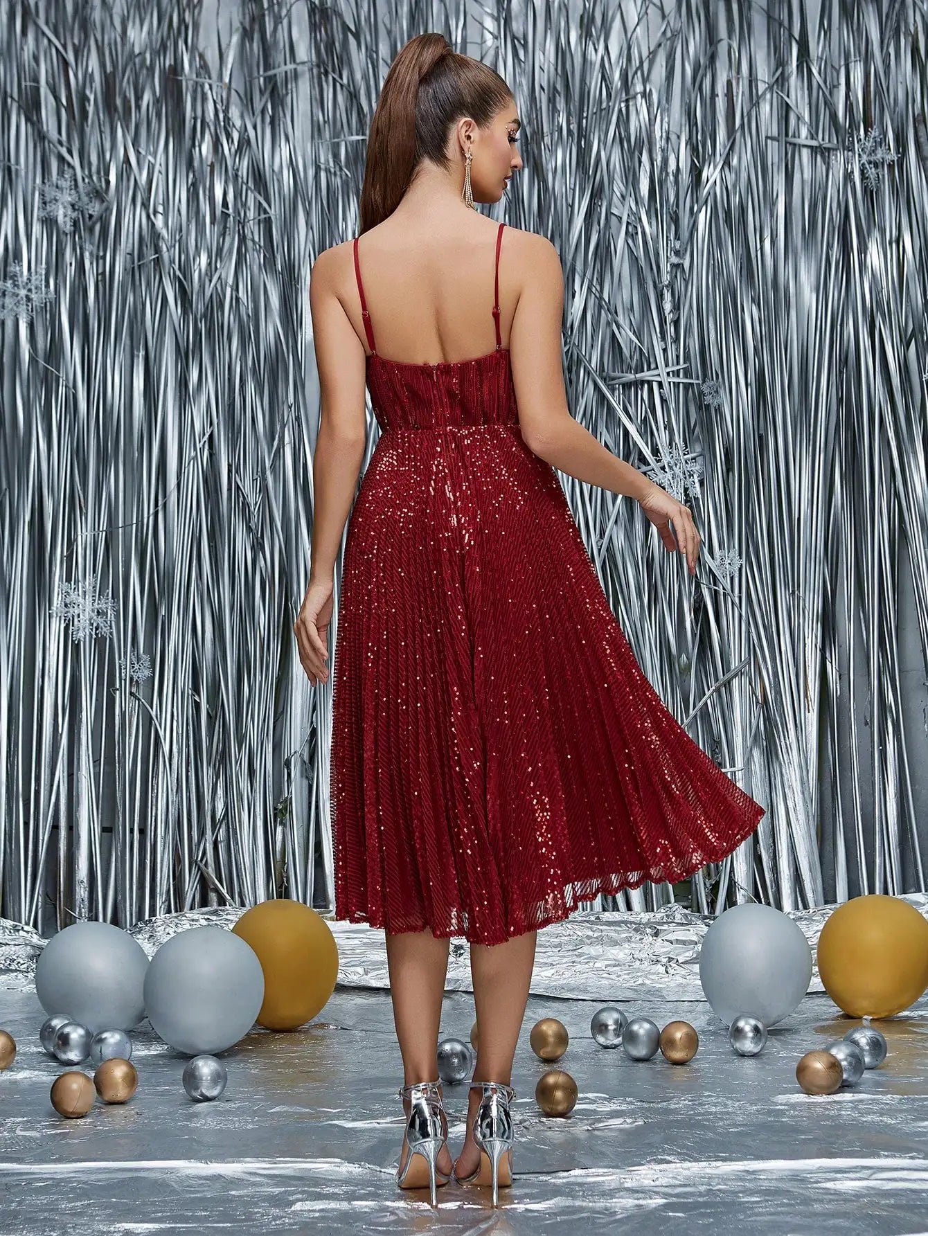 Robe de soirée midi bordeaux scintillante
