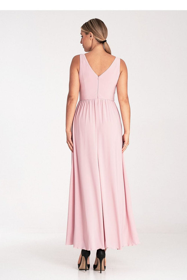 Robe longue rose pour soirée grande taille chic avec silhouette trapèze et sans manches