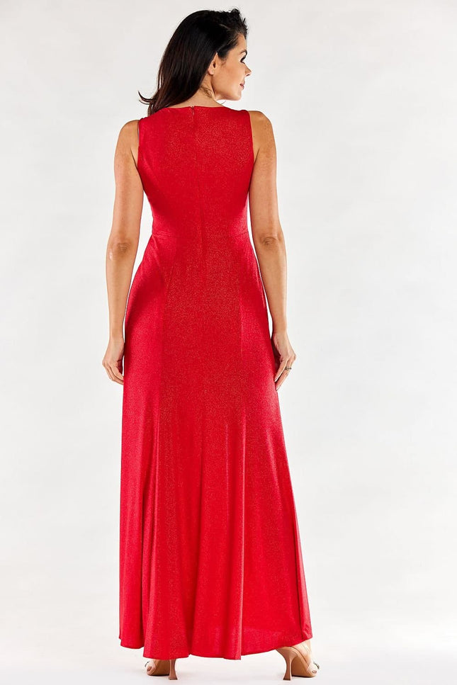 Robe soirée rouge longue moulante sans manches idéale pour événements formels ou galas.