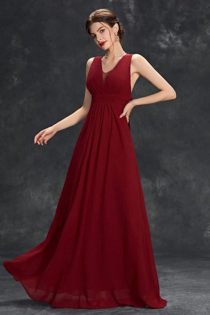 Robe demoiselle d'honneur rouge longue sans manches, style chic et élégante pour mariage, silhouette princesse.